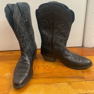 Ariat women's heritage western boot